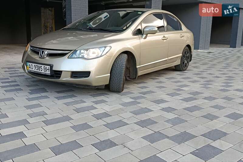 Седан Honda Civic 2008 в Мукачево