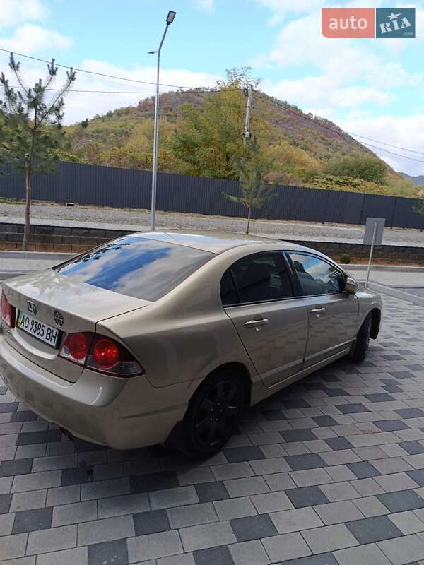 Седан Honda Civic 2008 в Мукачево