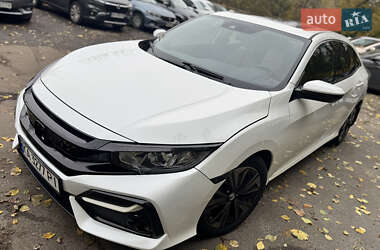 Хэтчбек Honda Civic 2017 в Киеве