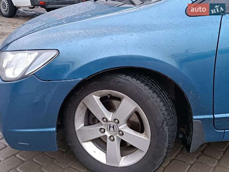 Седан Honda Civic 2007 в Львові