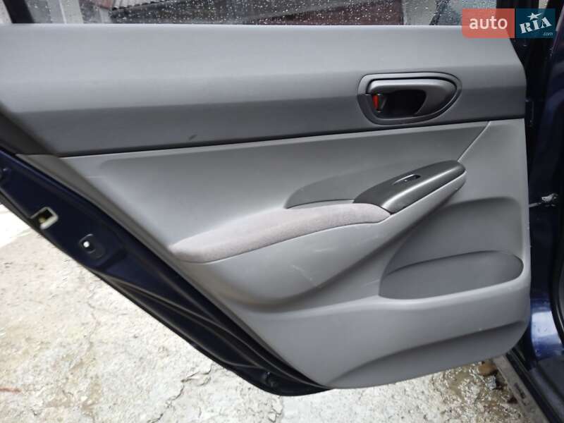 Седан Honda Civic 2007 в Радехові