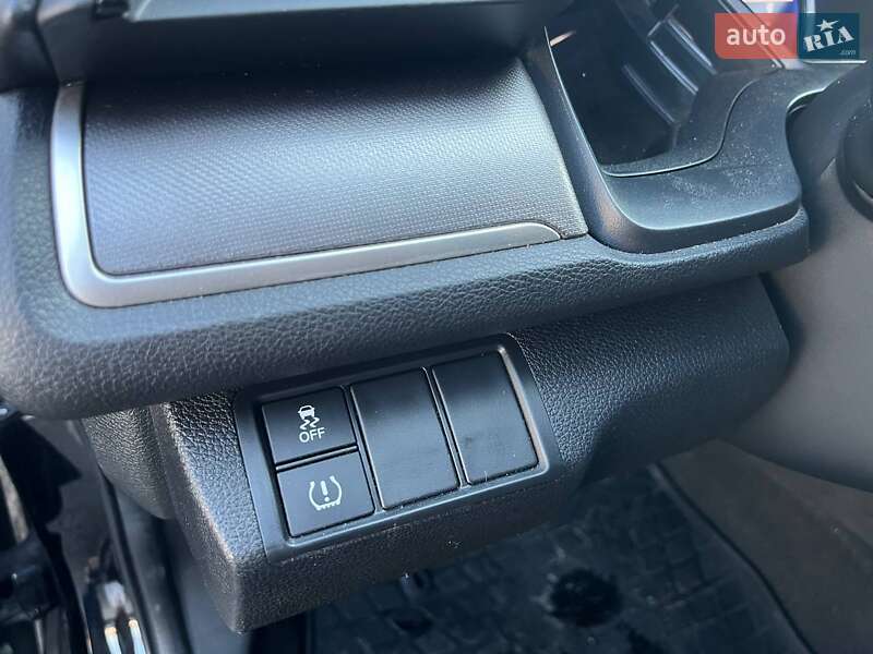 Седан Honda Civic 2017 в Киеве фото 17 Седан Honda Civic 2017 в Киеве