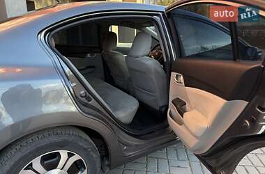 Седан Honda Civic 2013 в  фото 15 Седан Honda Civic 2013 в