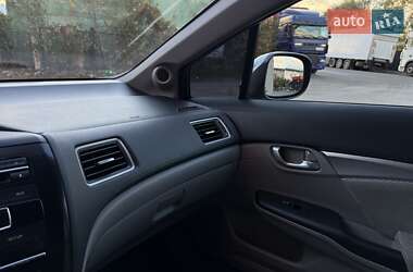 Седан Honda Civic 2013 в  фото 10 Седан Honda Civic 2013 в
