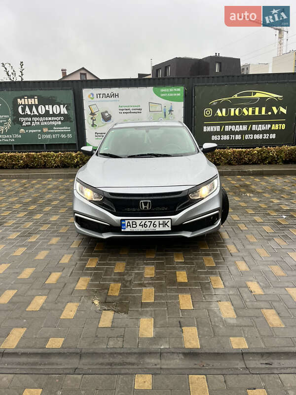 Седан Honda Civic 2018 в Киеве фото 4 Седан Honda Civic 2018 в Киеве