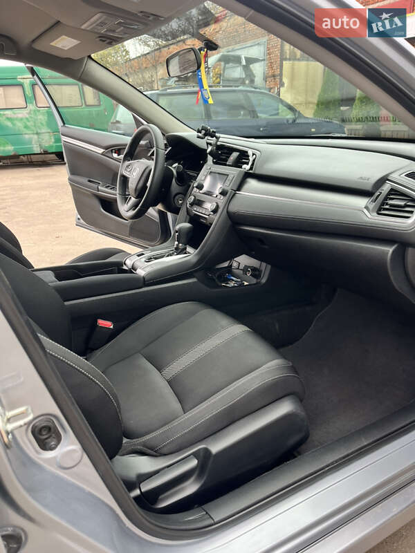 Седан Honda Civic 2018 в Киеве фото 19 Седан Honda Civic 2018 в Киеве