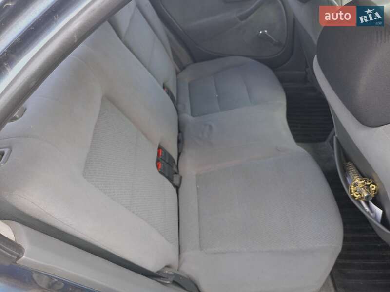 Лифтбек Honda Civic 1995 в Запорожье