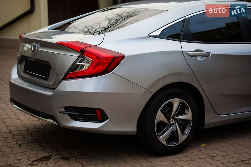 Седан Honda Civic 2020 в Киеве фото 13 Седан Honda Civic 2020 в Киеве