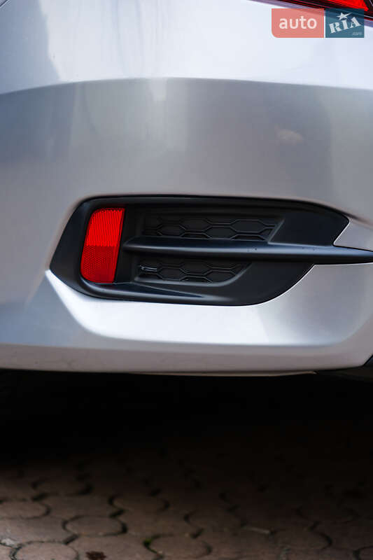 Седан Honda Civic 2020 в Киеве фото 35 Седан Honda Civic 2020 в Киеве