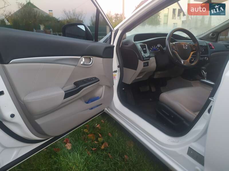 Седан Honda Civic 2013 в Калиновке