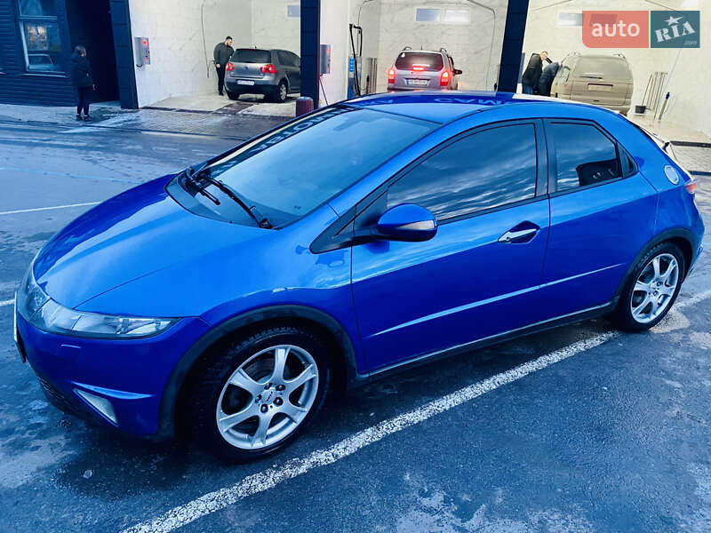 Хэтчбек Honda Civic 2007 в Могилев-Подольске фото 4 Хэтчбек Honda Civic 2007 в Могилев-Подольске