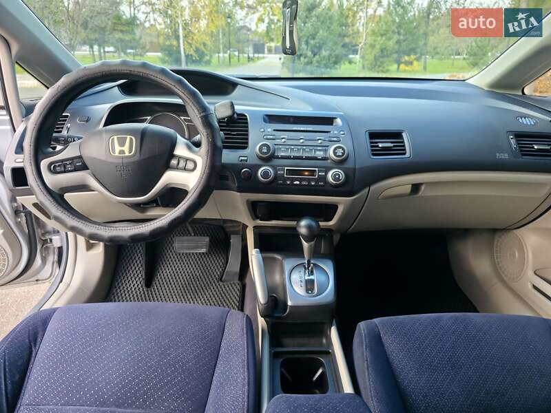 Седан Honda Civic 2006 в Измаиле фото 12 Седан Honda Civic 2006 в Измаиле