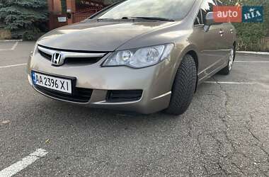 Седан Honda Civic 2007 в Киеве