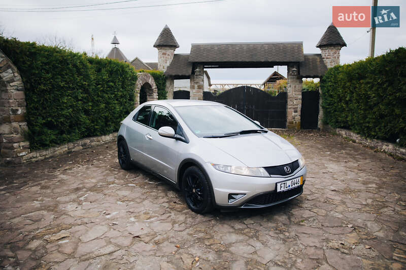 Хэтчбек Honda Civic 2010 в Бучаче