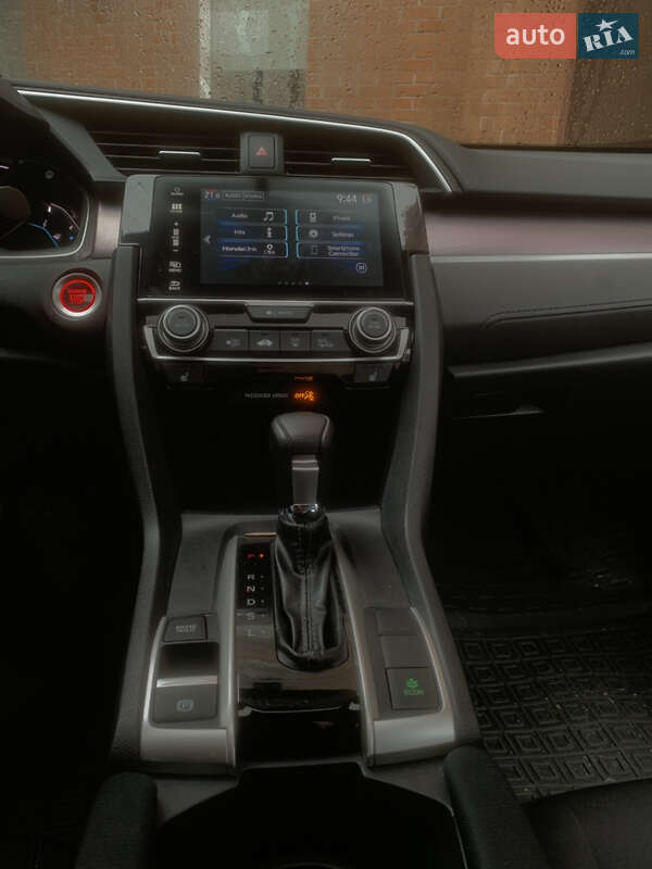 Седан Honda Civic 2017 в Киеве фото 7 Седан Honda Civic 2017 в Киеве