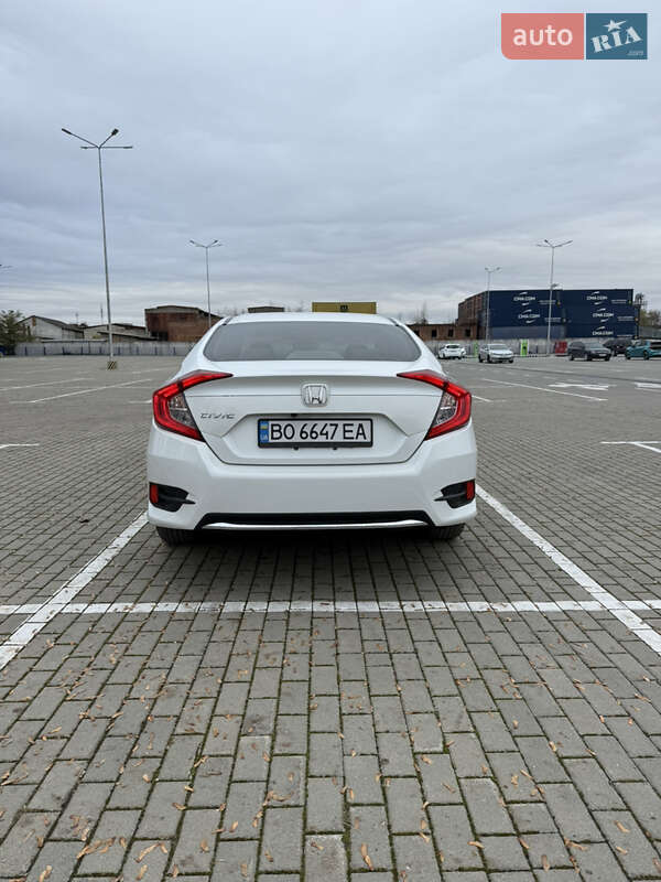 Седан Honda Civic 2019 в Тернополе