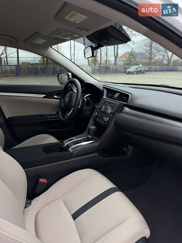 Седан Honda Civic 2019 в Тернополе