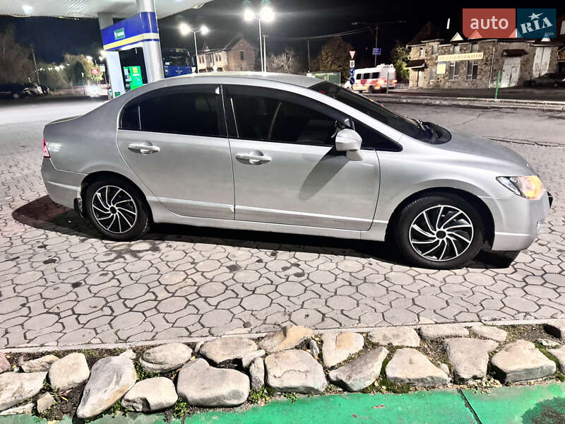 Седан Honda Civic 2007 в Могилев-Подольске