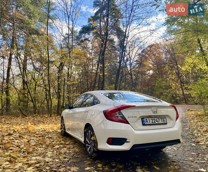 Седан Honda Civic 2018 в Киеве фото 7 Седан Honda Civic 2018 в Киеве
