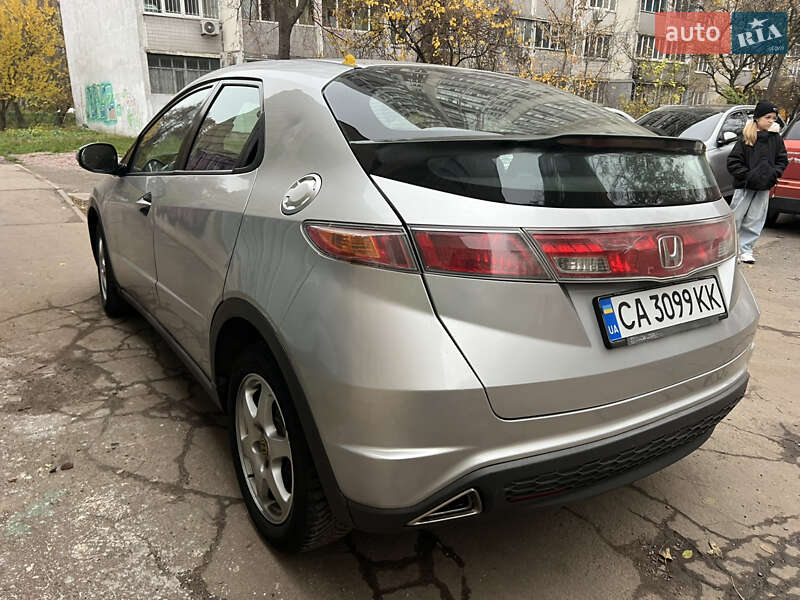 Хэтчбек Honda Civic 2007 в Киеве фото 4 Хэтчбек Honda Civic 2007 в Киеве