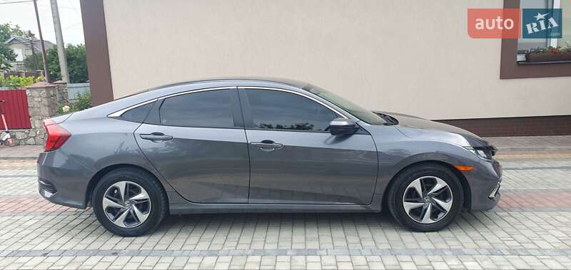 Седан Honda Civic 2019 в Тернополе