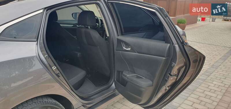 Седан Honda Civic 2019 в Тернополе