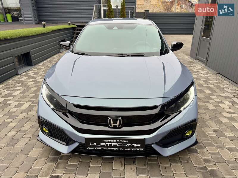 Хэтчбек Honda Civic 2019 в Киеве