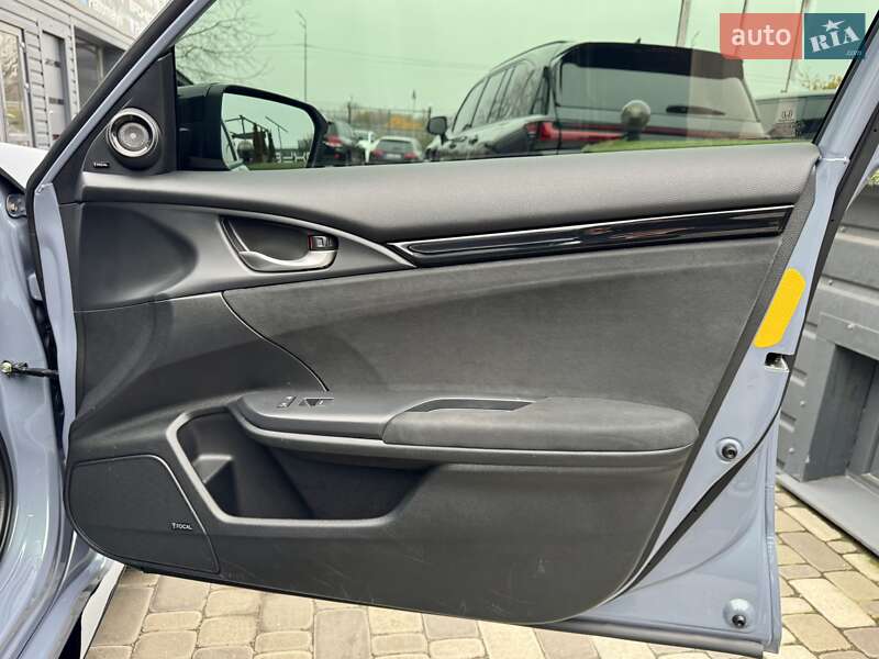 Хэтчбек Honda Civic 2019 в Киеве