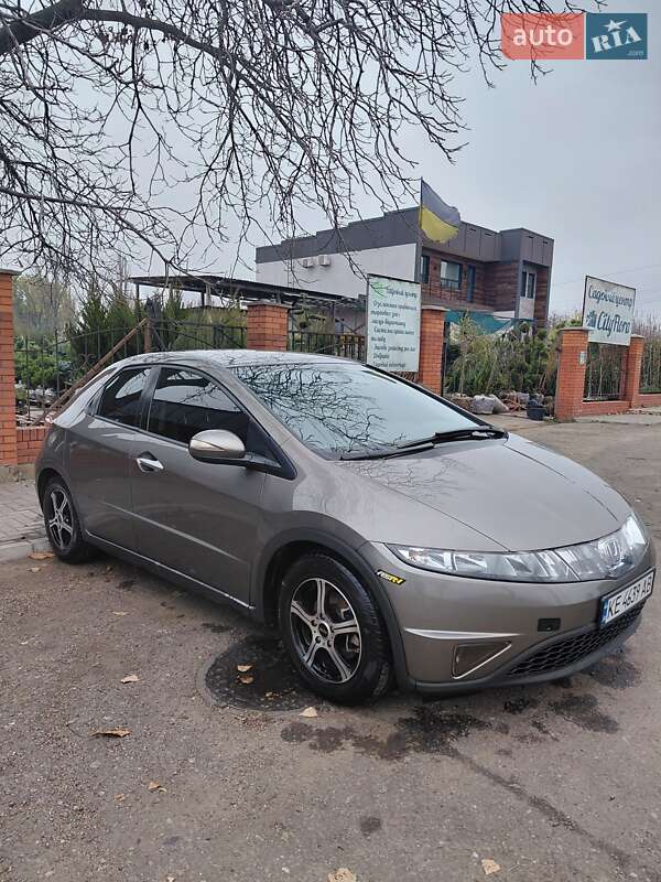 Хетчбек Honda Civic 2006 в Кривому Розі фото 9 Хетчбек Honda Civic 2006 в Кривому Розі