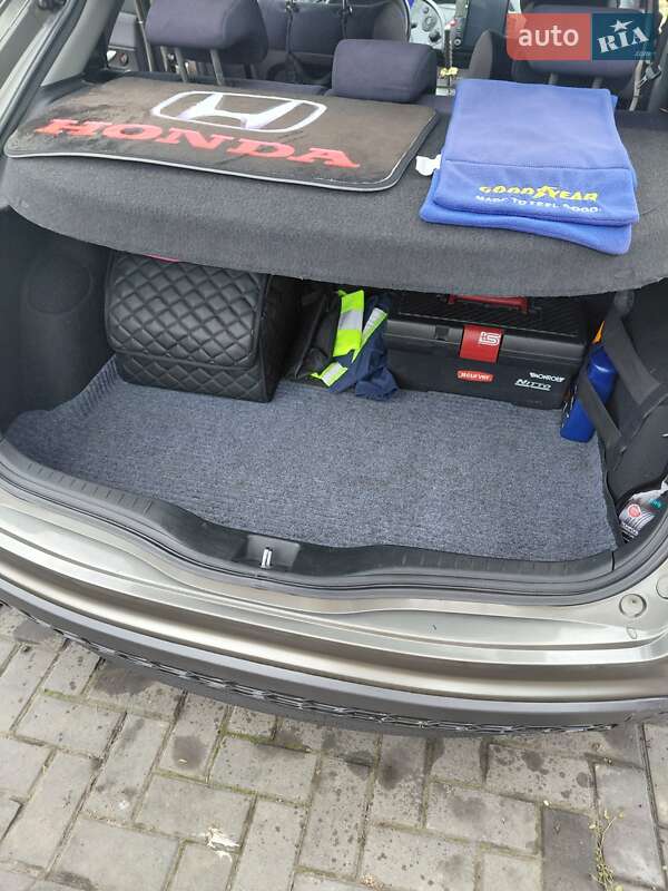 Хетчбек Honda Civic 2006 в Кривому Розі фото 13 Хетчбек Honda Civic 2006 в Кривому Розі