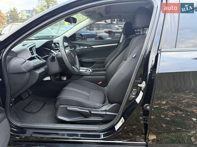 Седан Honda Civic 2016 в Киеве