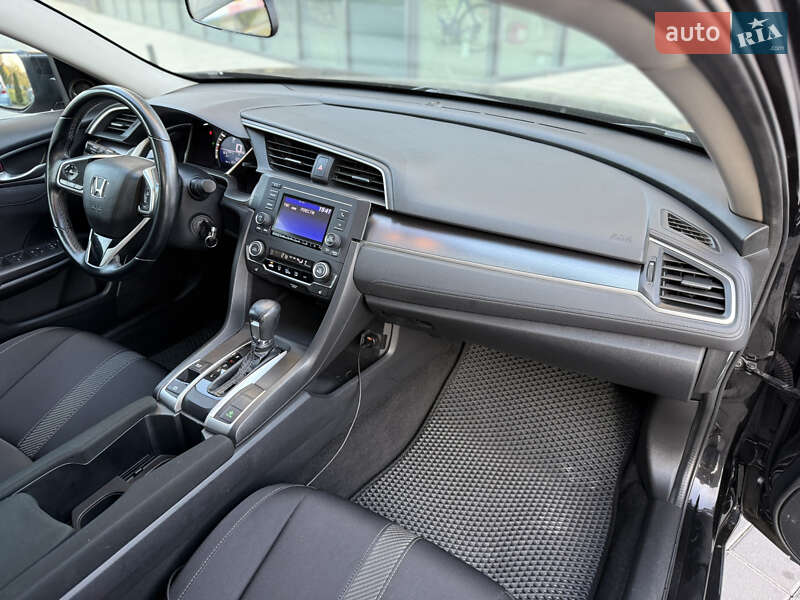 Седан Honda Civic 2018 в Львове фото 43 Седан Honda Civic 2018 в Львове