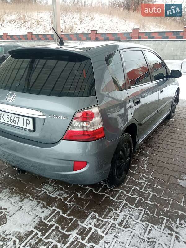 Хэтчбек Honda Civic 2004 в Ровно