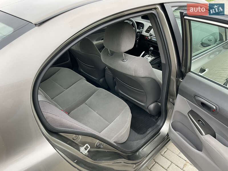 Седан Honda Civic 2008 в Полтаве