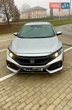 Хэтчбек Honda Civic 2019 в Киеве