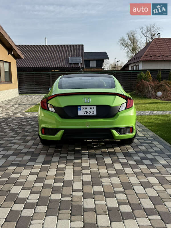Купе Honda Civic 2016 в Киеве фото 8 Купе Honda Civic 2016 в Киеве
