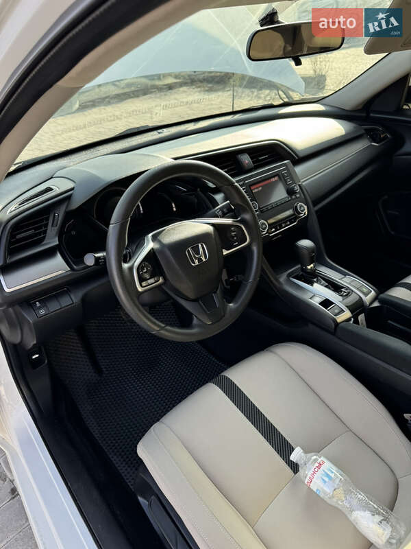 Седан Honda Civic 2016 в Виннице фото 7 Седан Honda Civic 2016 в Виннице