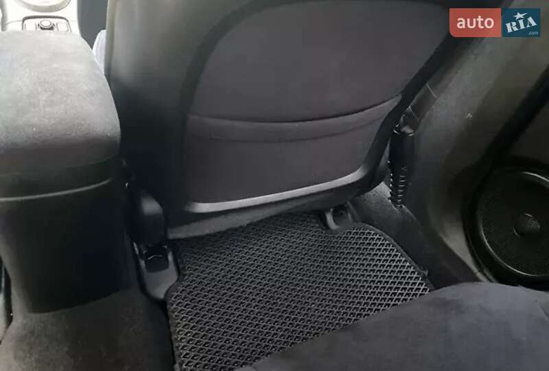 Хэтчбек Honda Civic 2008 в Могилев-Подольске фото 39 Хэтчбек Honda Civic 2008 в Могилев-Подольске