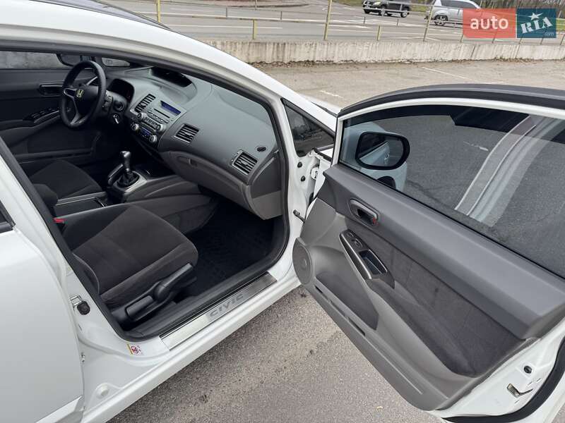 Седан Honda Civic 2008 в Киеве фото 23 Седан Honda Civic 2008 в Киеве
