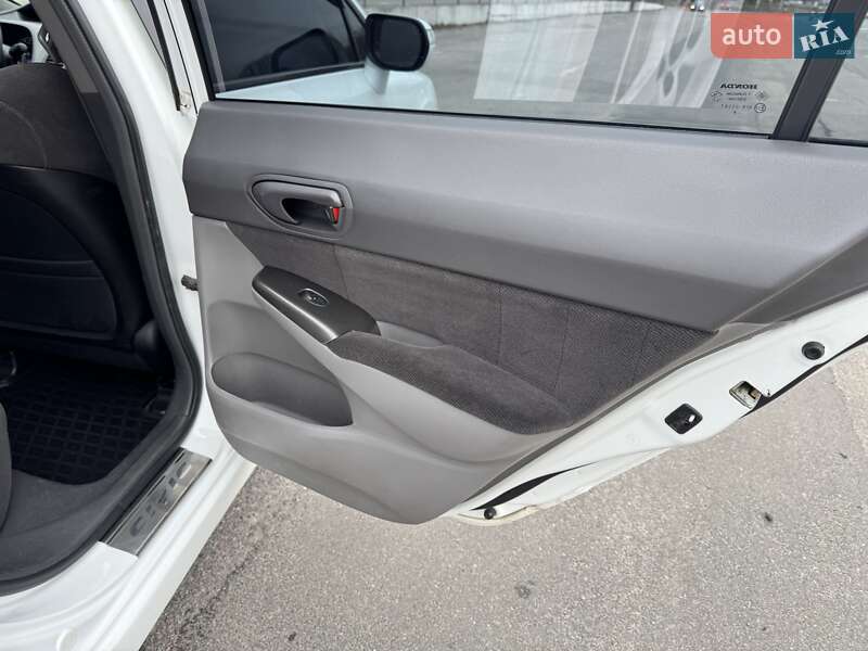 Седан Honda Civic 2008 в Киеве фото 28 Седан Honda Civic 2008 в Киеве