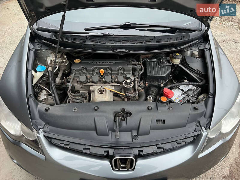 Седан Honda Civic 2008 в Полтаві