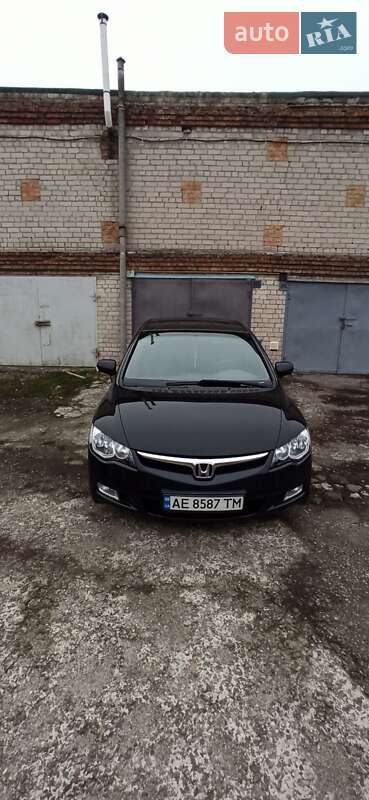 Седан Honda Civic 2007 в Дніпрі