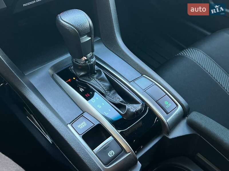 Хэтчбек Honda Civic 2019 в Запорожье