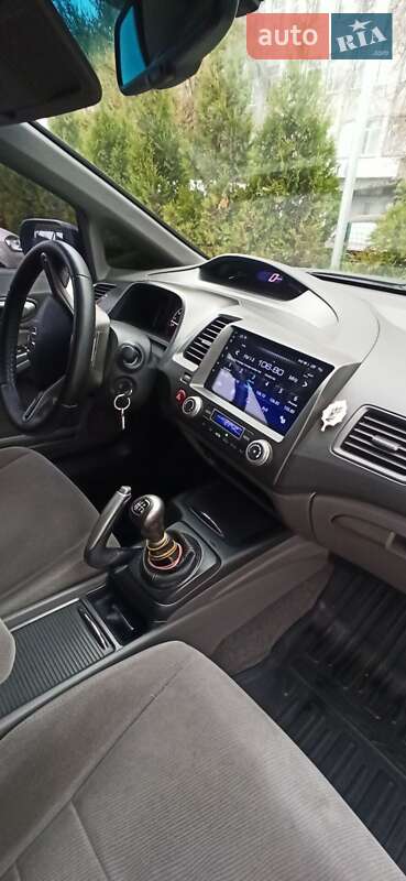 Седан Honda Civic 2007 в Дніпрі