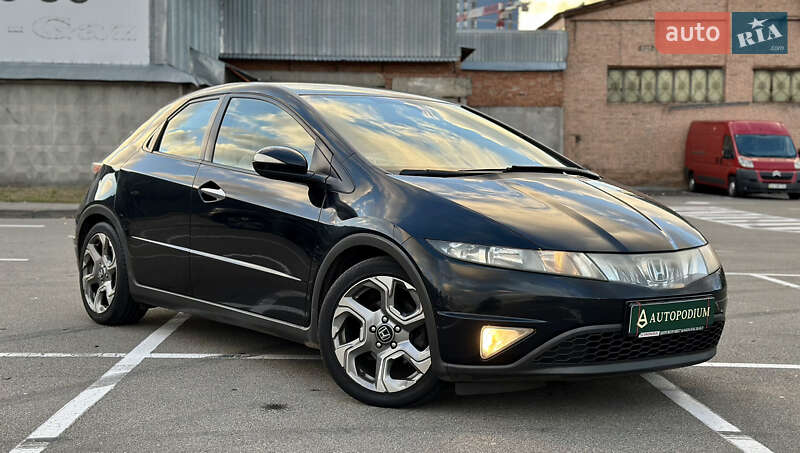 Хэтчбек Honda Civic 2008 в Киеве