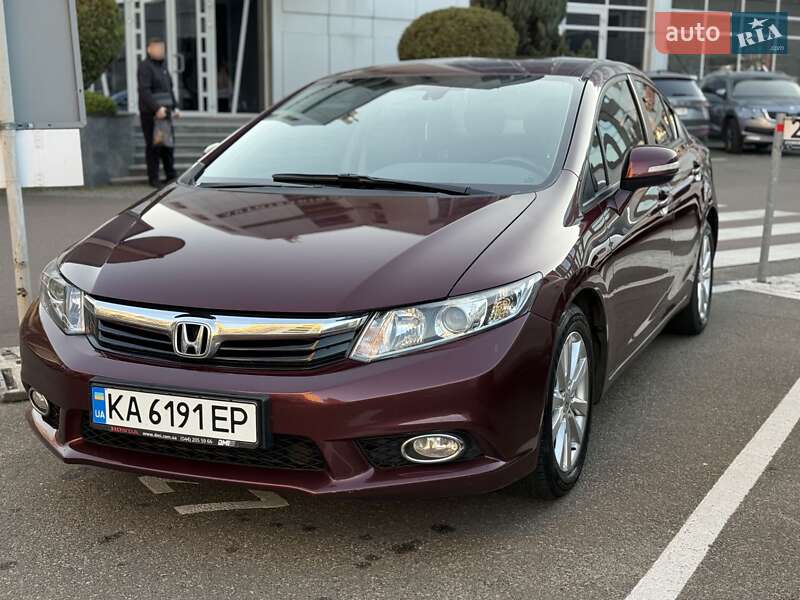 Седан Honda Civic 2013 в Киеве фото 16 Седан Honda Civic 2013 в Киеве