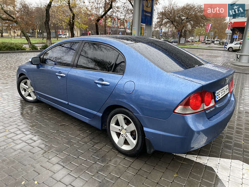 Седан Honda Civic 2006 в Николаеве