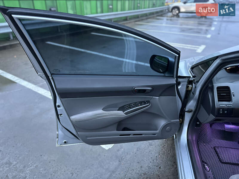 Седан Honda Civic 2008 в Киеве