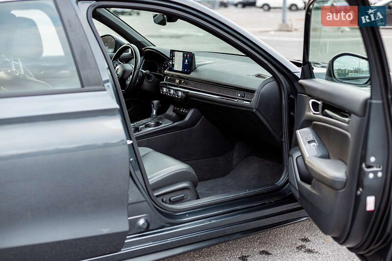 Хэтчбек Honda Civic 2022 в Днепре