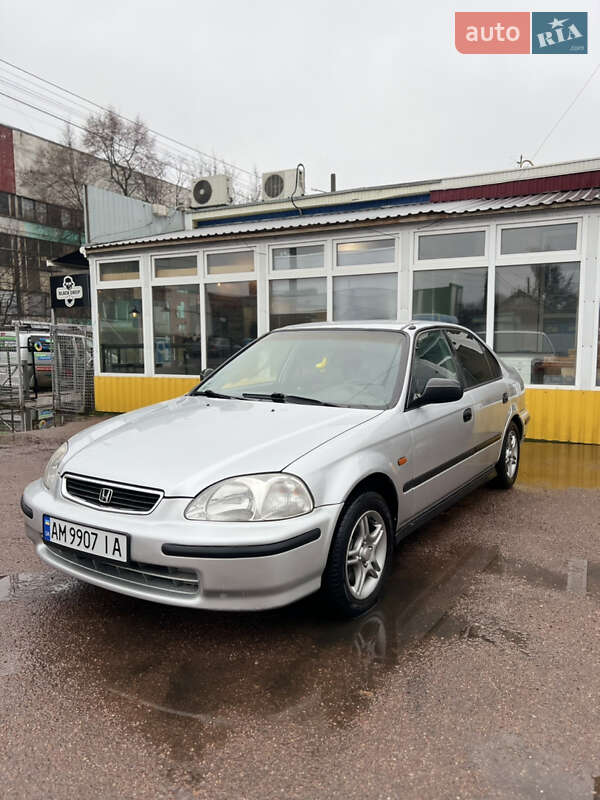 Седан Honda Civic 1997 в Житомире